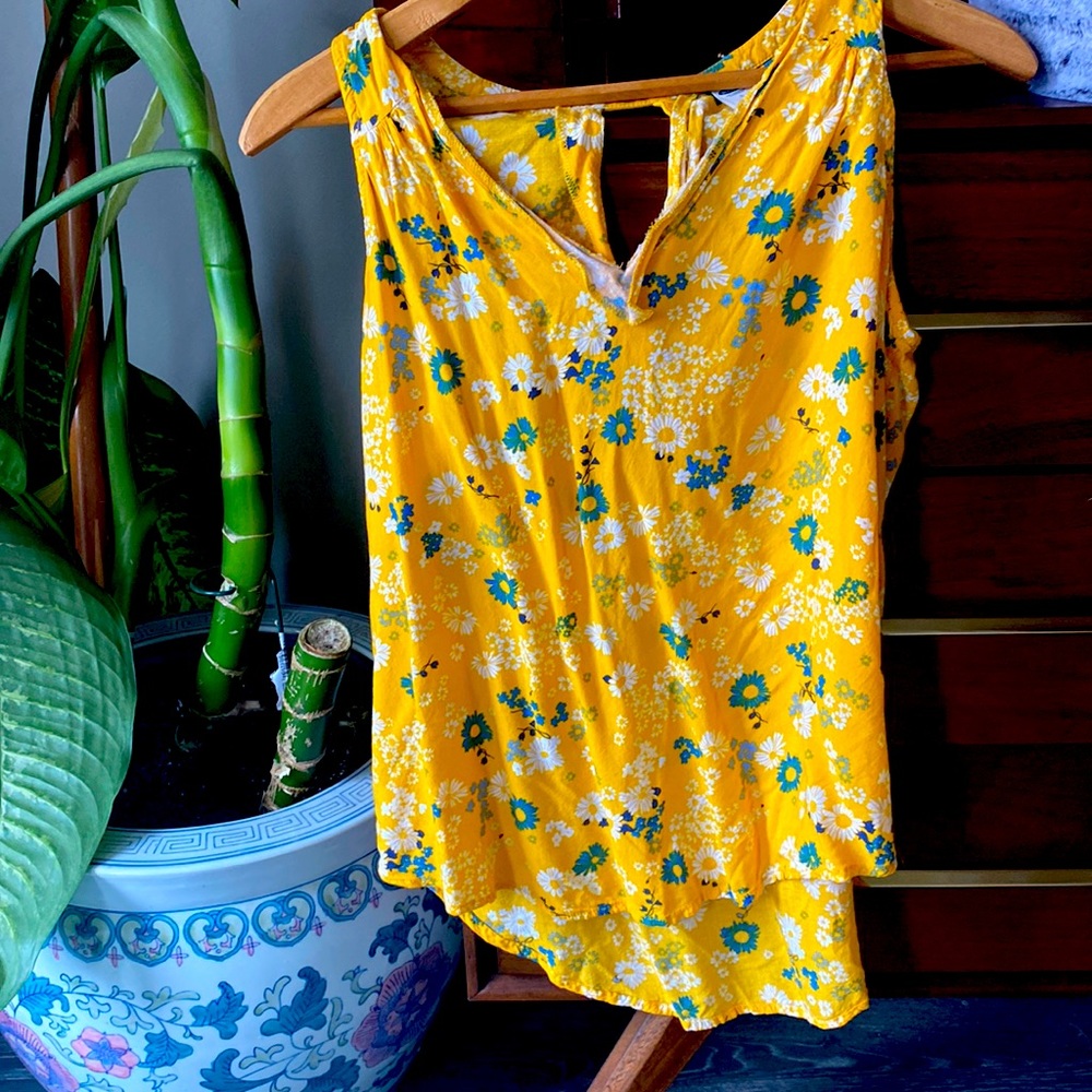 Old Navy tank